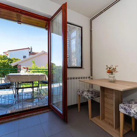 Apartman Adriana *