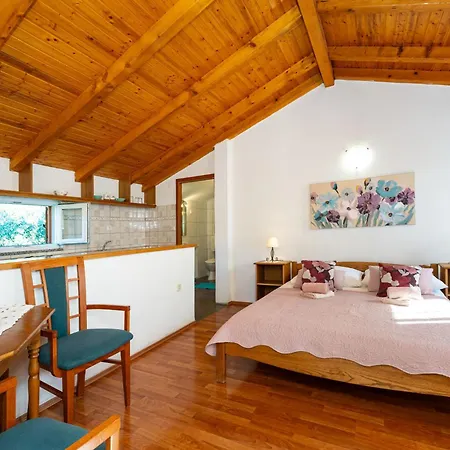 Adriana * Starigrad Paklenica