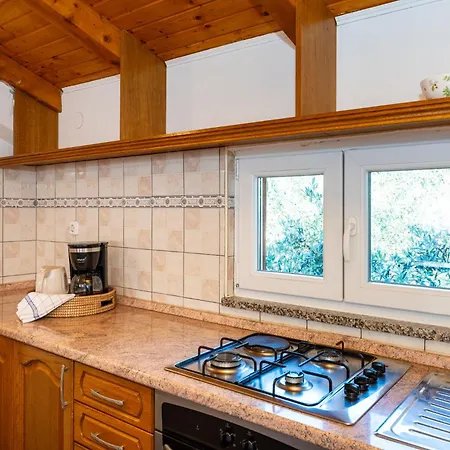 Apartman Adriana *