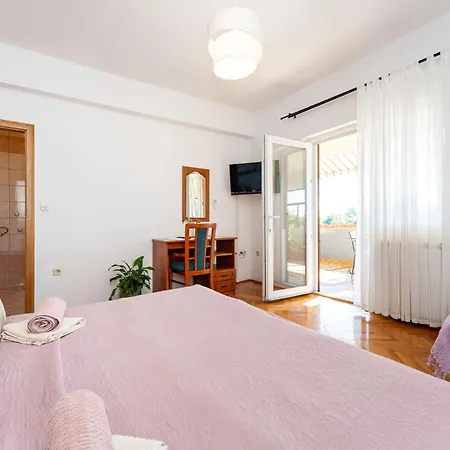 Apartament Adriana *