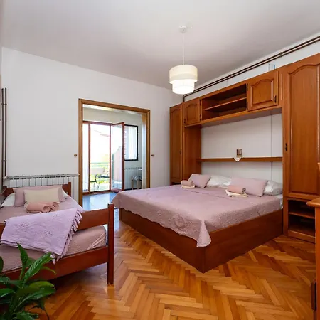 Apartment Adriana