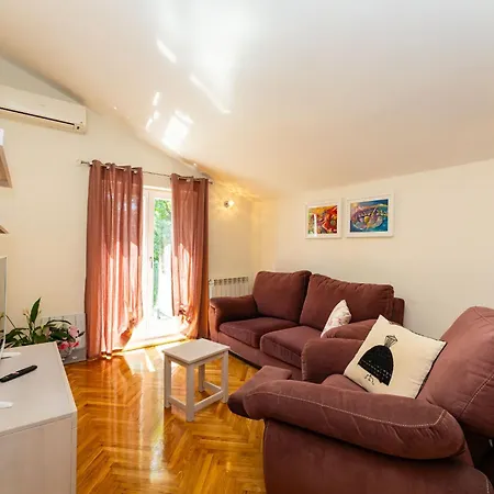 Adriana Apartment
