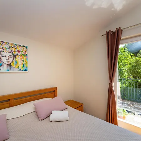 Adriana Apartament *