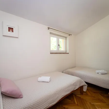 Adriana * Starigrad Paklenica
